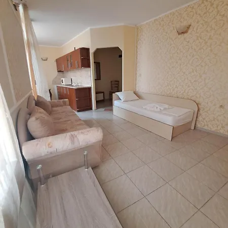 Апартамент 24, Ryor